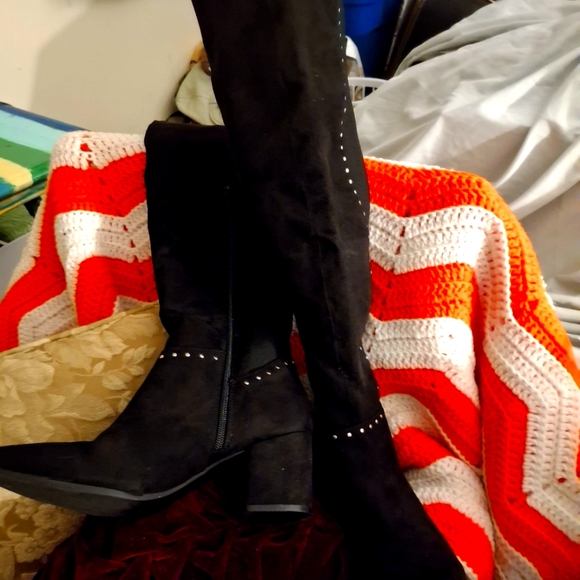 BRAND NEW BLACK OVER THE KNEE.. SEVEN DIALS, BEAUTIFUL NEW BLACK BOOTS - Picture 8 of 9